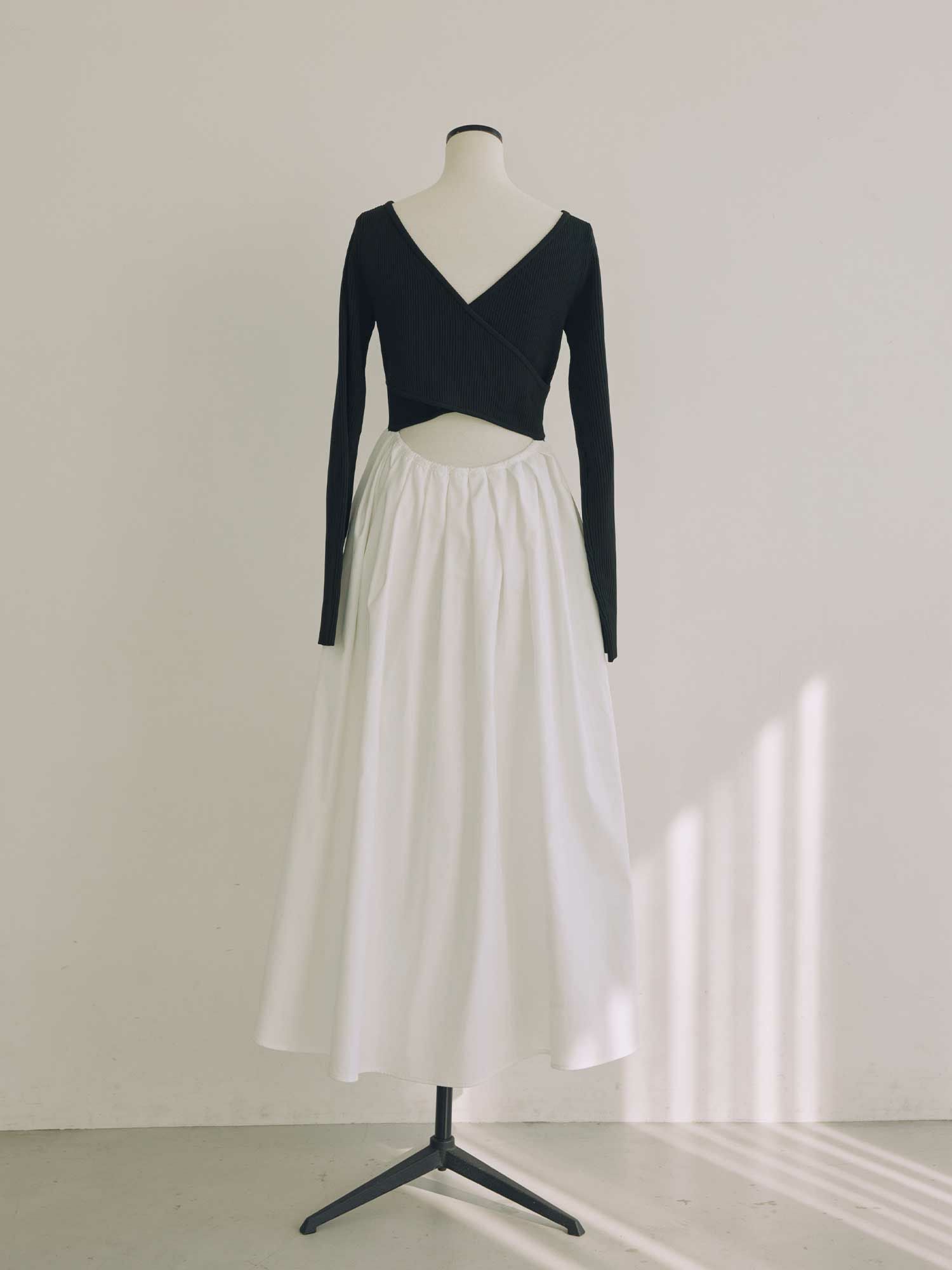 バックオープンドッキングワンピース | ACYM ONLINE SHOP